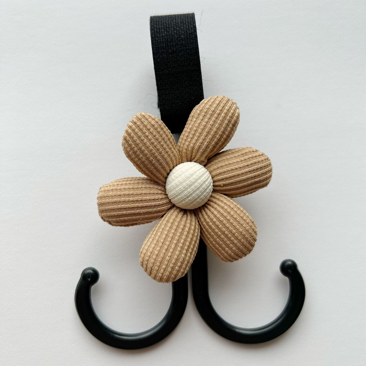 Plüschbären-Tasche Charm mit elastischem Schlaufenanhänger