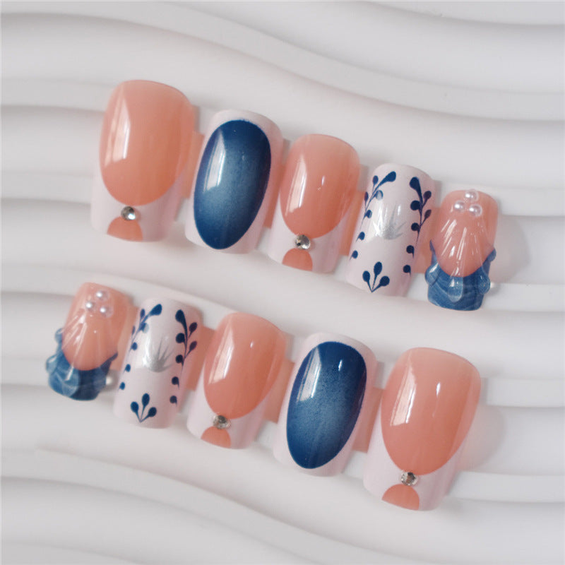 Künstlerisches dekoratives Press-On-Nagelset Brehn