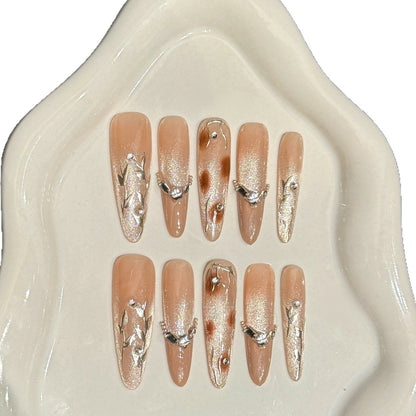 Künstlerisches Stiletto Press-On Nagelkunstset mit Glitzer- und Strassakzenten