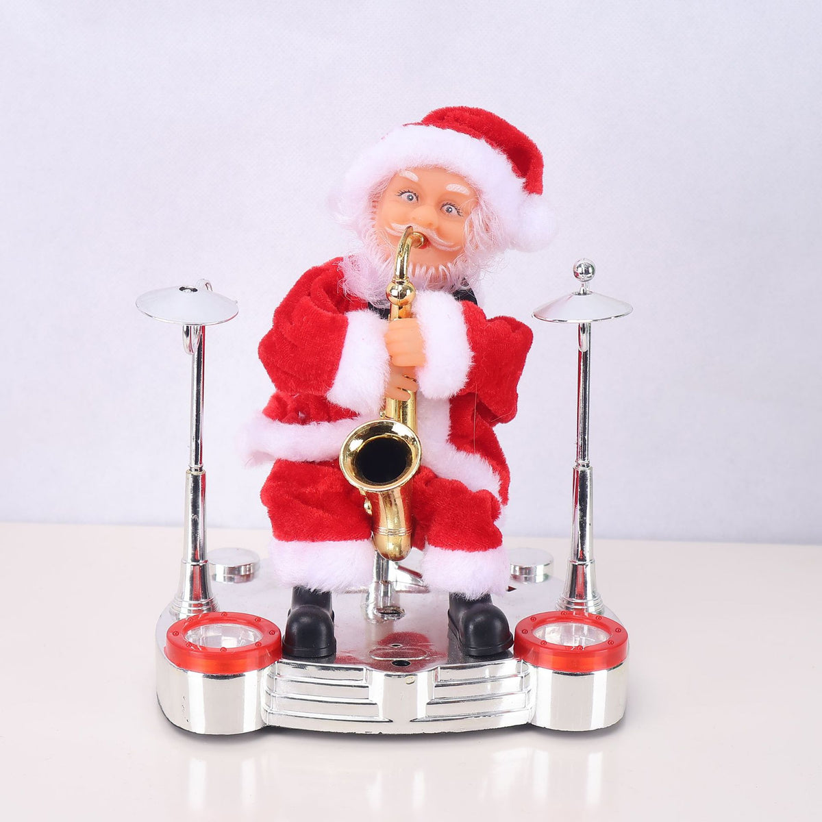 Dekorative Weihnachtsmannfigur mit Süßigkeit