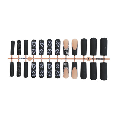 Kunstnagelset mit eleganten Glitzer- und Herzdesigns Brehn