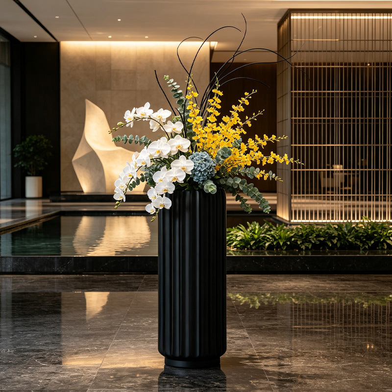 Elegante Fluted Dekorative Bodenvase Brehn
