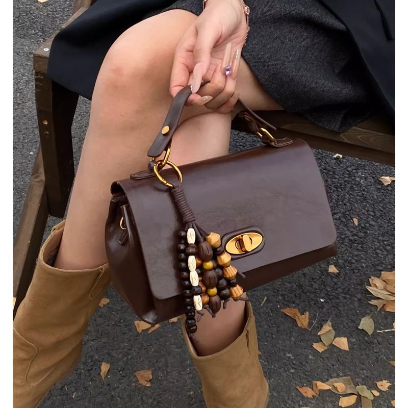 Elegante Leder Umhängetasche Brehn