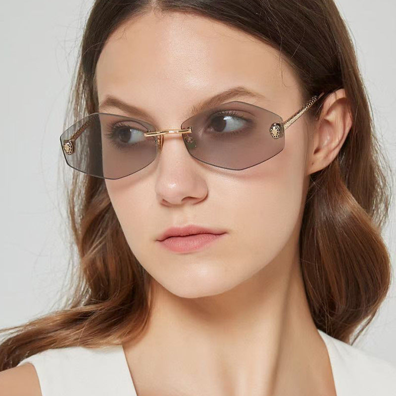 Damen geometrische Sonnenbrille im modernen Design mit elegantem Metallrahmen Brehn