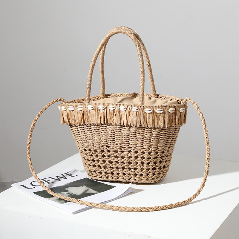 Geflochtene Basttasche mit Dekorativem Quastendetail Brehn