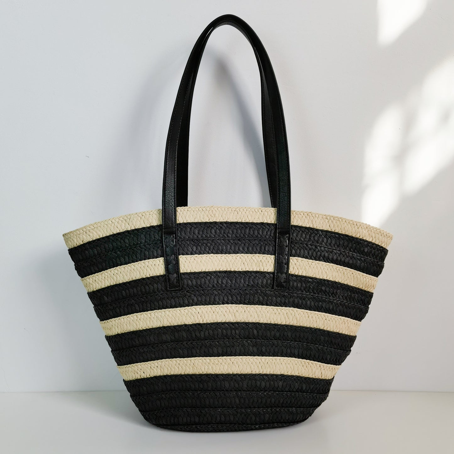 Stabile und Stilvolle Basttasche Brehn