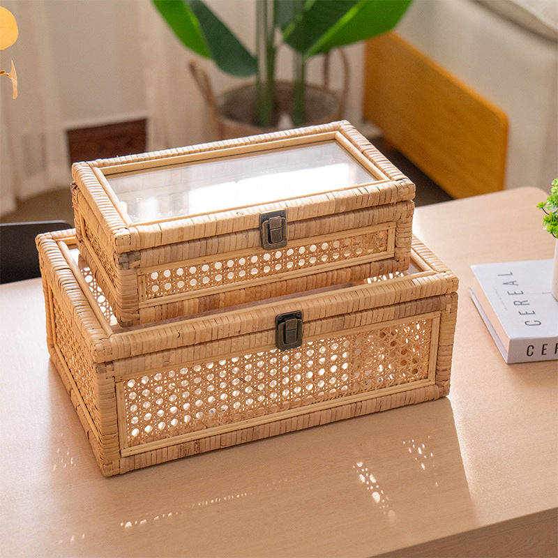 Praktische Aufbewahrungsbox mit Glasoberfläche
