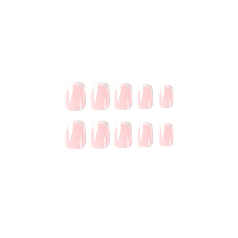 Kunstnagelset mit stilvollem French Design Brehn