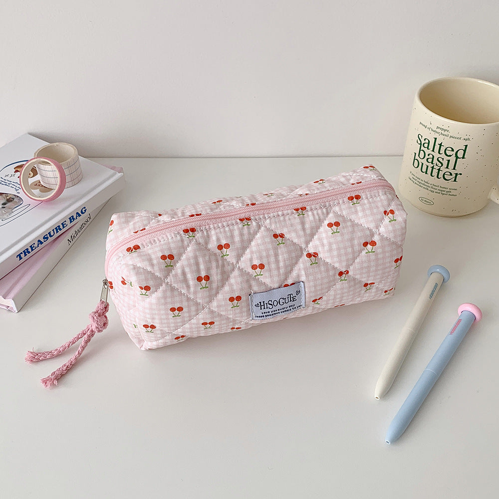 Quilted Cherry Print Stiftetui Brehn
