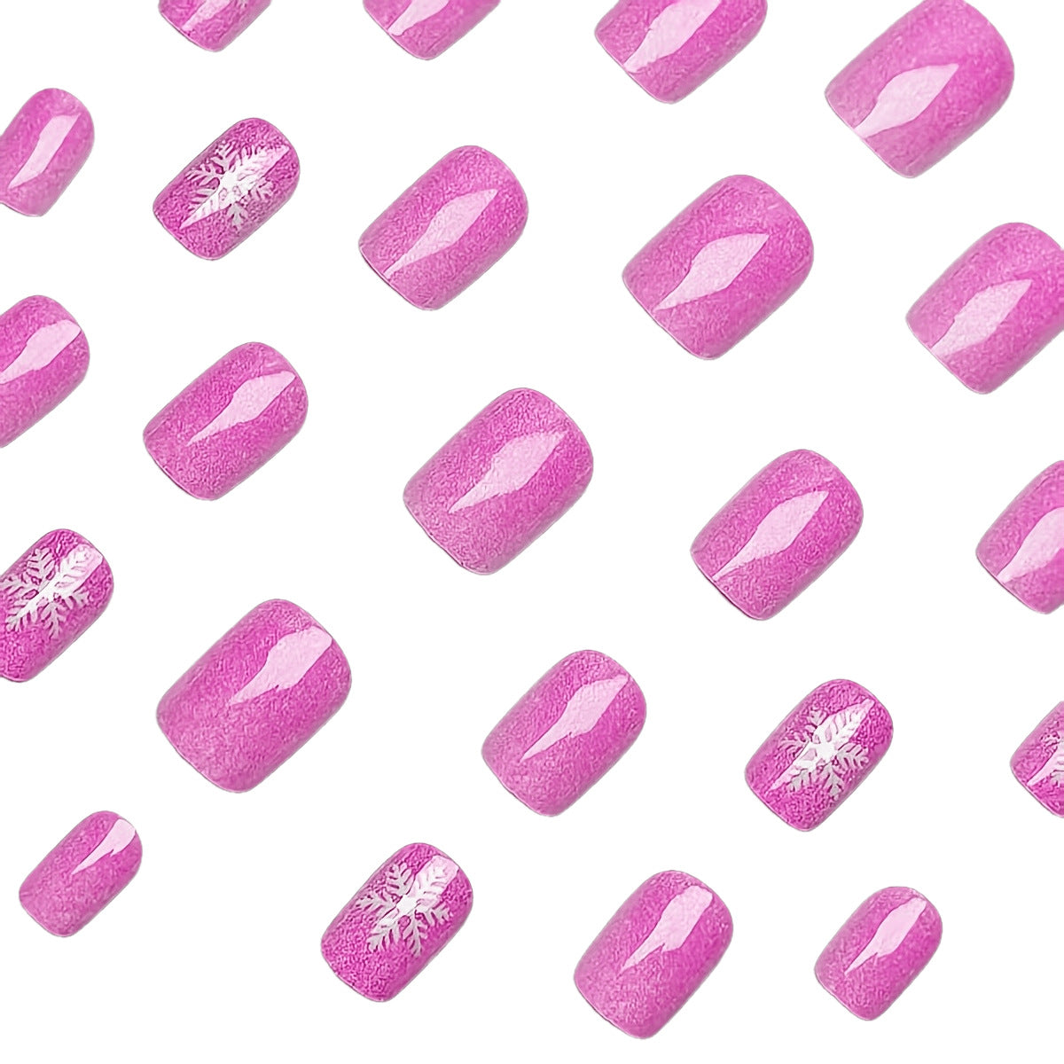 Kreative Nagelkunst mit Festlichem Schneeflocken-Design Brehn