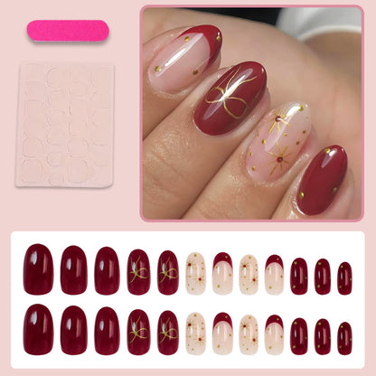Kunstnagelset mit luxuriösen Verzierungen und modernen Designs Brehn