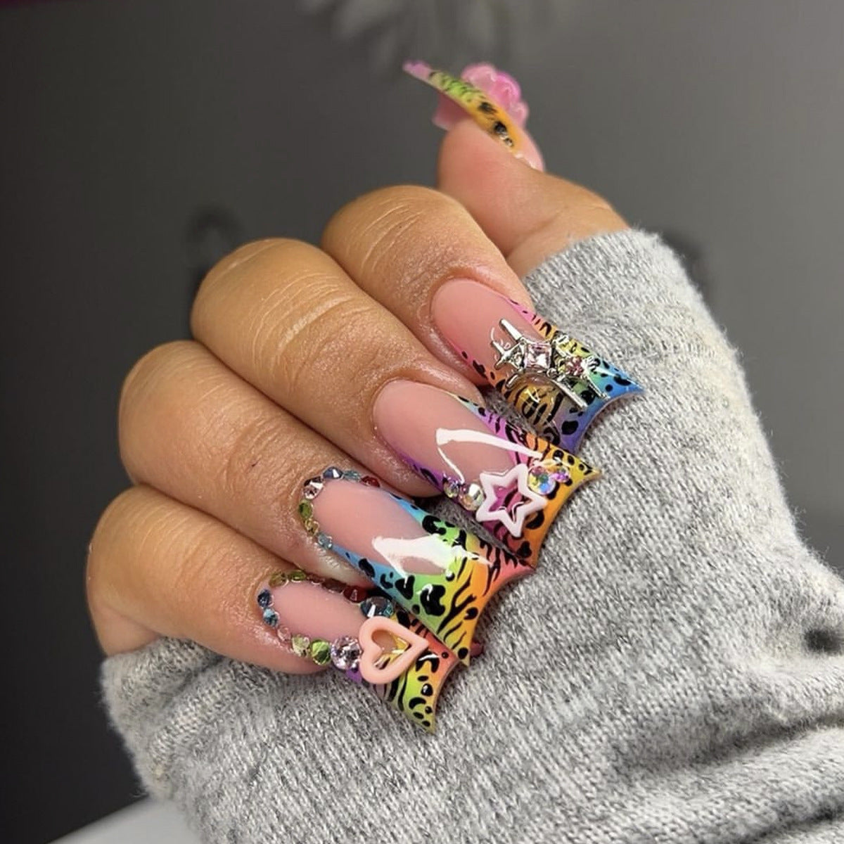 Dekorative Acryl Nagelkunst