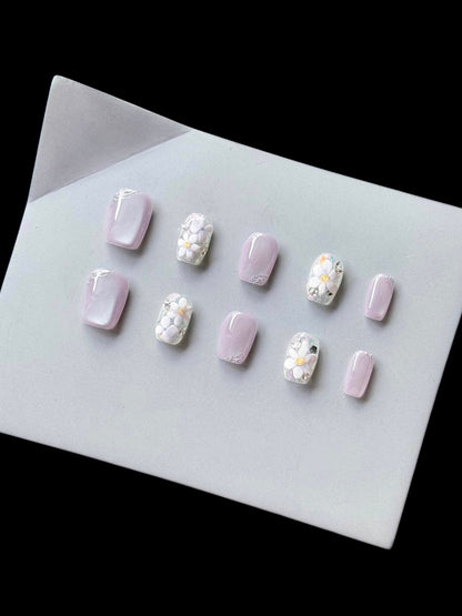 Künstlerisches Floral Press-On Nagelset