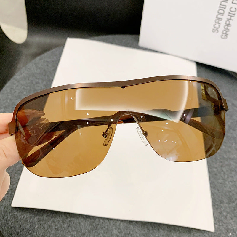 Damen futuristische Sonnenbrille mit elegantem minimalistischem Design Brehn