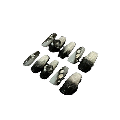 Künstlerisches Ombre Press-On Nagelset mit Edelsteinakzenten
