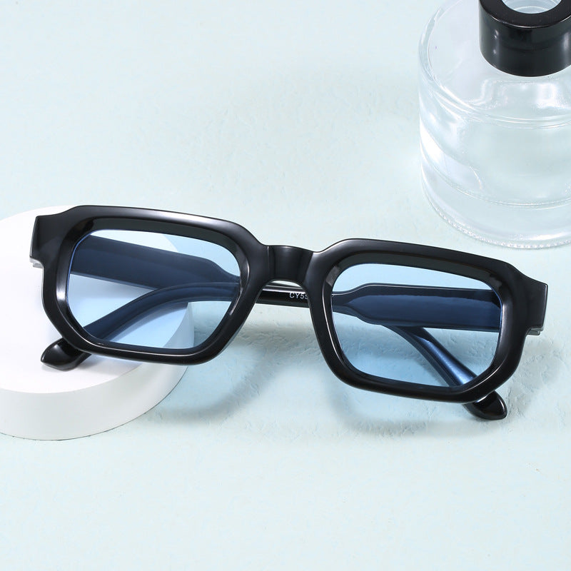 Damen Modische quadratische Sonnenbrille mit klarem Rahmen Brehn