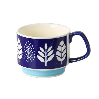 Keramikbecher mit Retro-Punkte-Design und ergonomischem Henkel