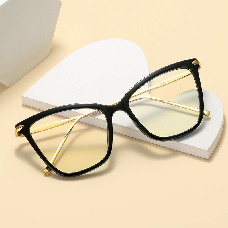 Damen Cat-Eye Brille mit filigranem Metallrahmen Brehn