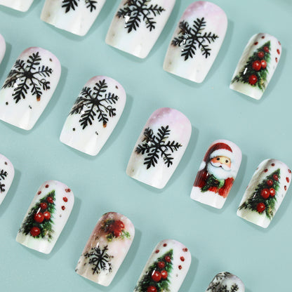 Festliche Kunstnägel mit Weihnachtsmotiven Brehn