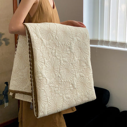 Bestickte Baumwoll-Quilt-Bettüberwurf-Set mit gewelltem Saum