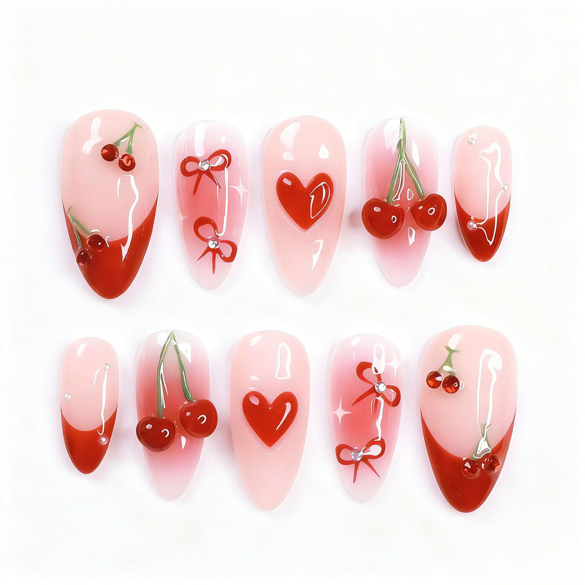 Dekoratives Herz- und Blumen-Nagelkunst-Press-On-Set