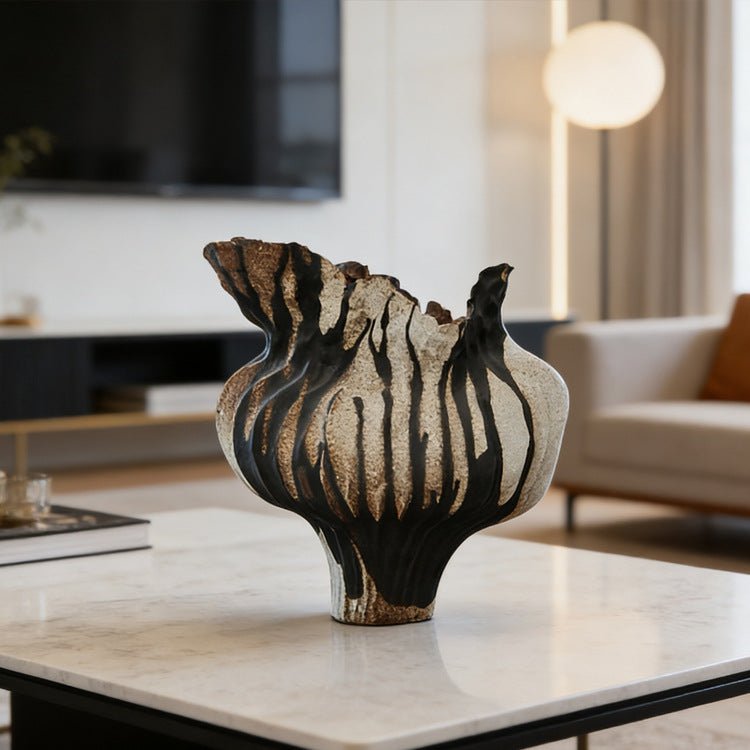 Künstlerische texturierte Keramikblume Vase
