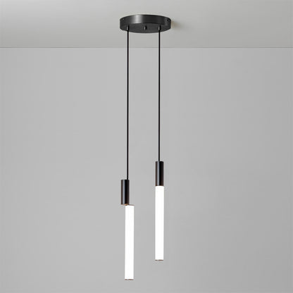 Moderner minimalistischer Pendelleuchte mit doppelten Röhren