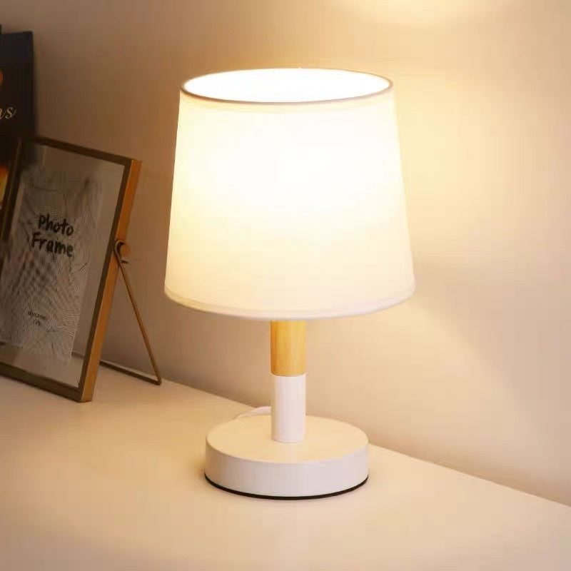 Minimalistische Holz Tischlampe