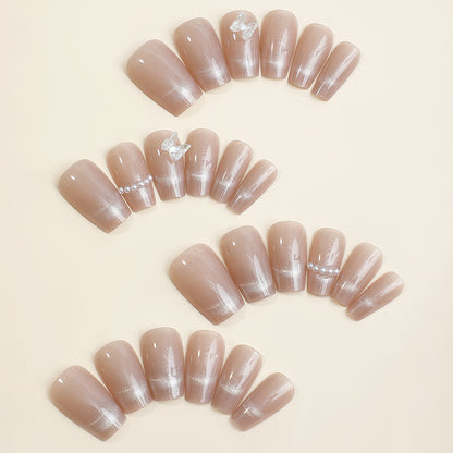 Kunstnagelset mit eleganten Strassverzierungen Brehn