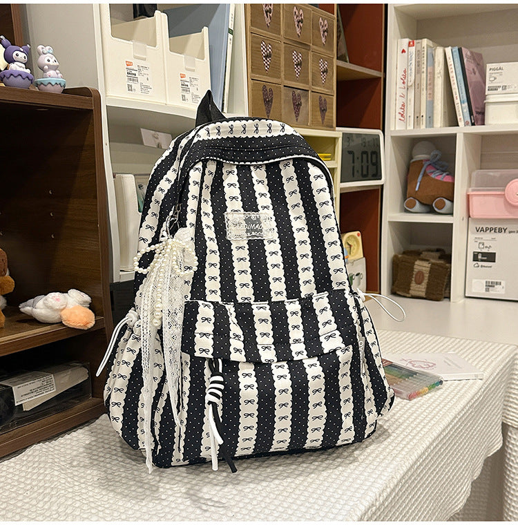 Lässiger gemusterter Schulrucksack