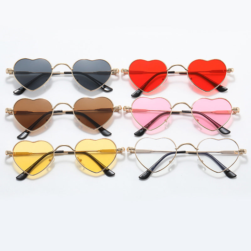 Damen Herzförmige Sonnenbrille mit filigranem Metallrahmen Brehn