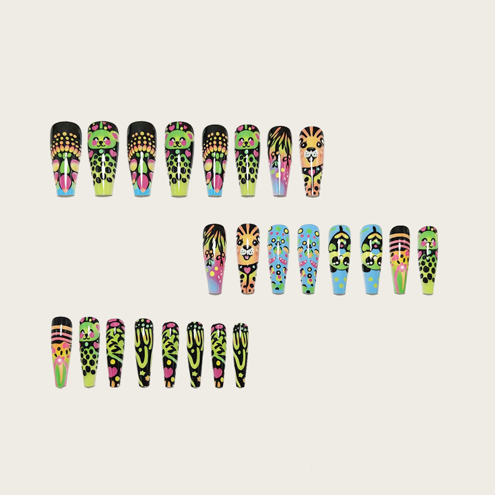 Aufwendige Nagelkunst mit Tiermotiven Brehn