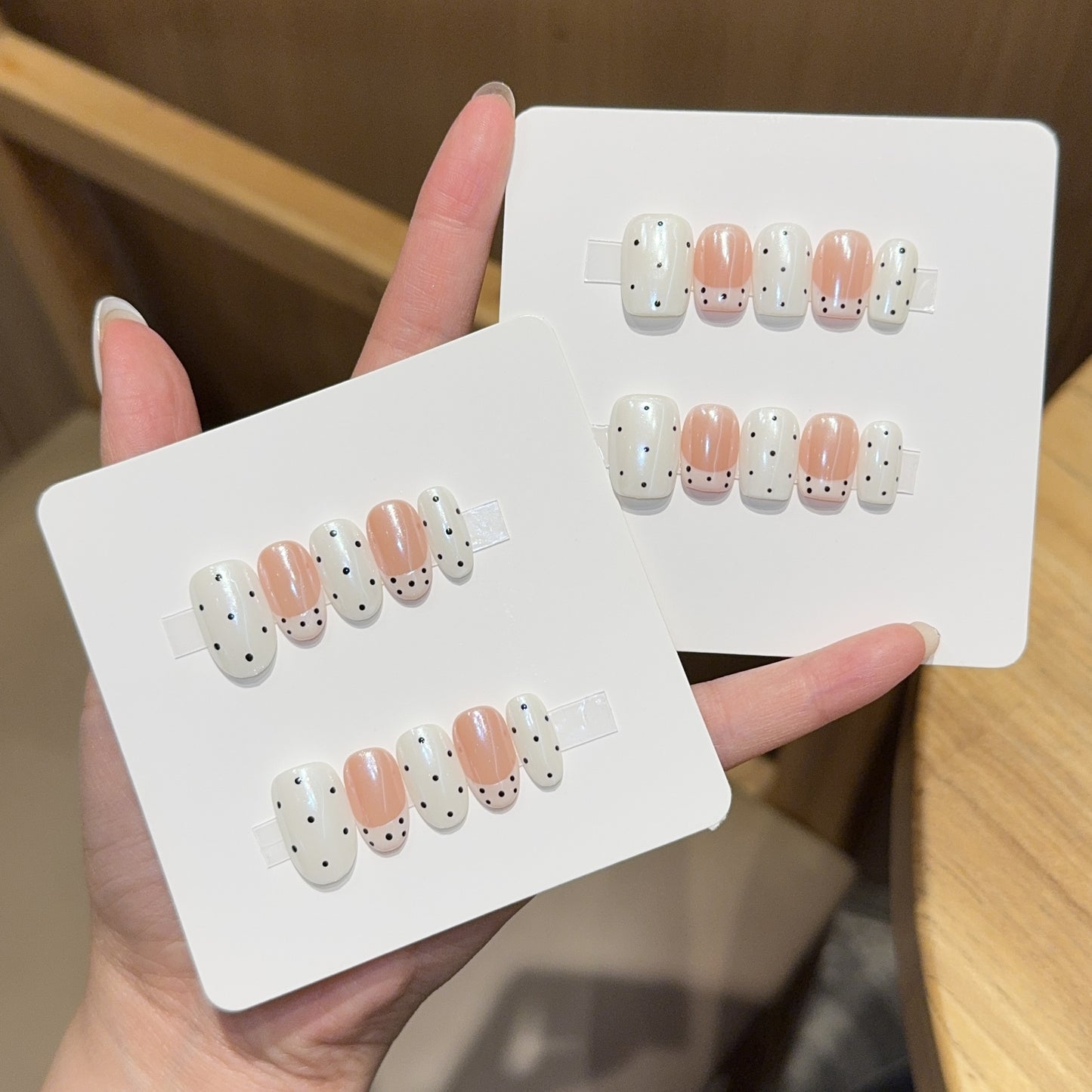 Künstliche Nagelspitzen Im Eleganten Design Brehn