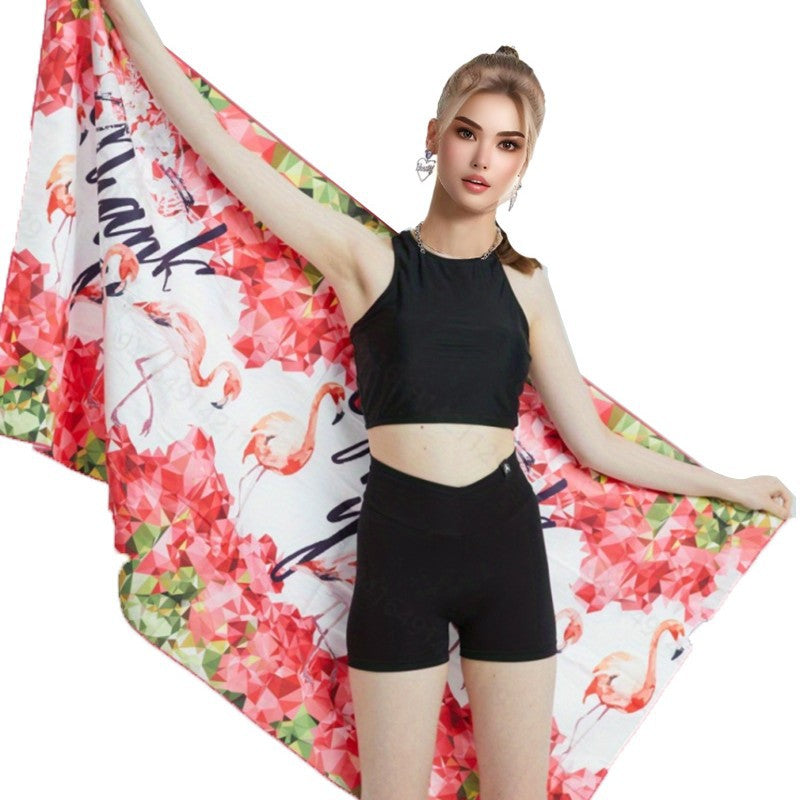 Strandtuch mit auffälligem Flamingo-Design und schnelltrocknendem Material Brehn