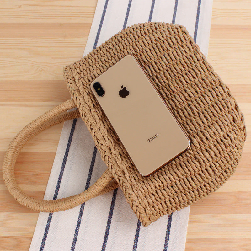 Handtasche Aus Geflochtenem Naturmaterial mit Modernen Details Brehn