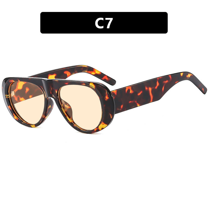 Damen zeitgenössische Sonnenbrille mit innovativem Design Brehn