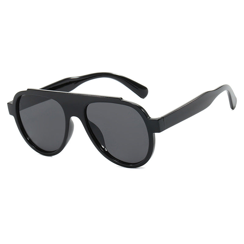 Damen stilvolle schwarze Sonnenbrille im modernen Design Brehn