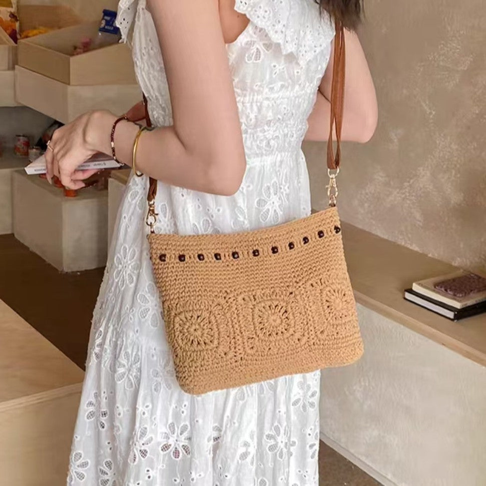 Handtasche mit Feinen Häkelmotiven Brehn