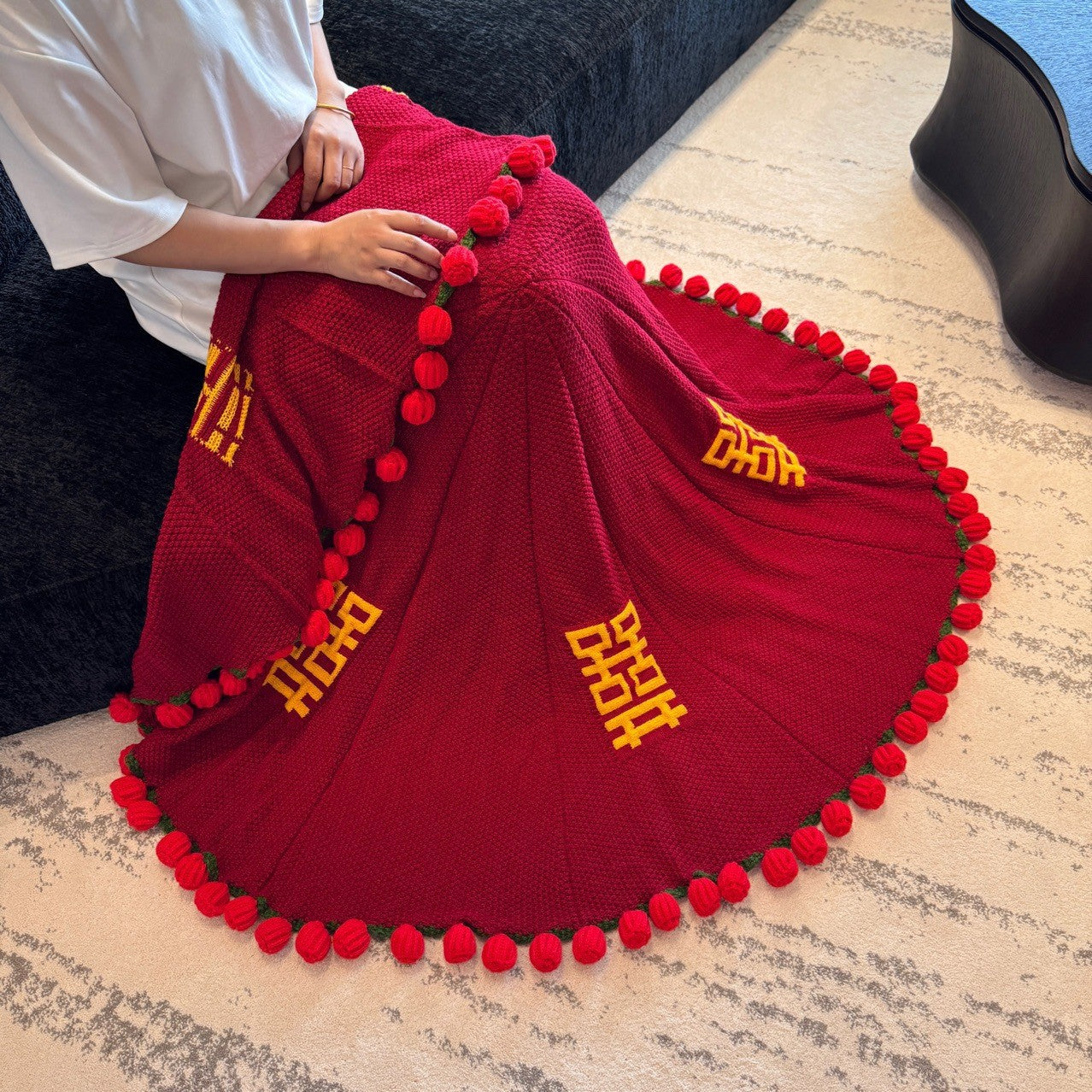Kuscheldecke Mit Dekorativem Pompon-Fransen Brehn