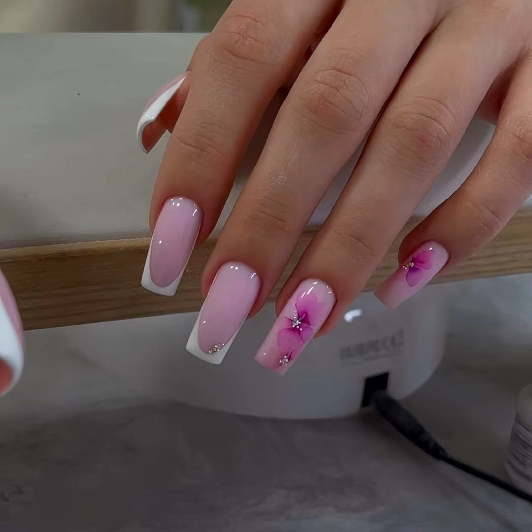 Floral Art Press-On Nagelset Brehn
