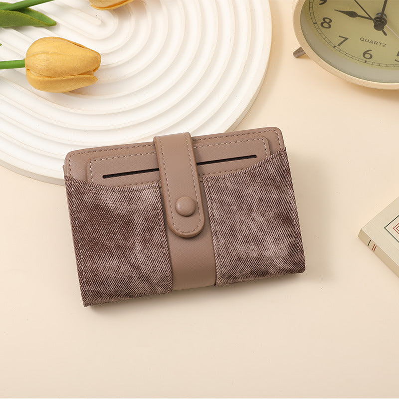 Texturiertes Multi-Topf-Snap-Verschluss-Wallet Brehn