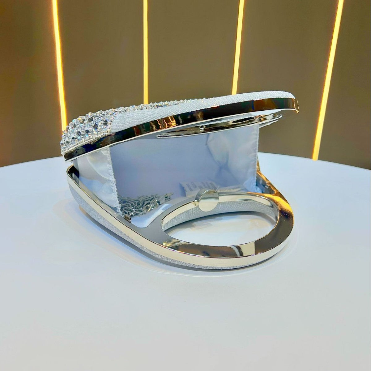 Kristallbesetzte Abendhandtasche