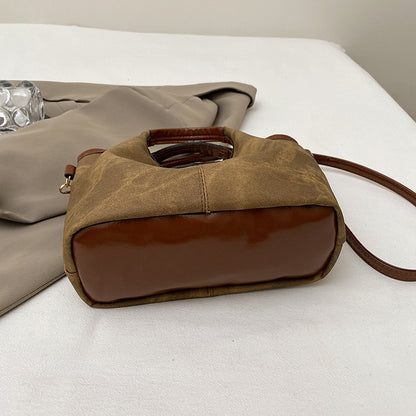 Glänzende Kunstleder-Handtasche