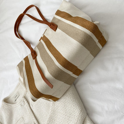 Gestreifte Woven Strand Tasche
