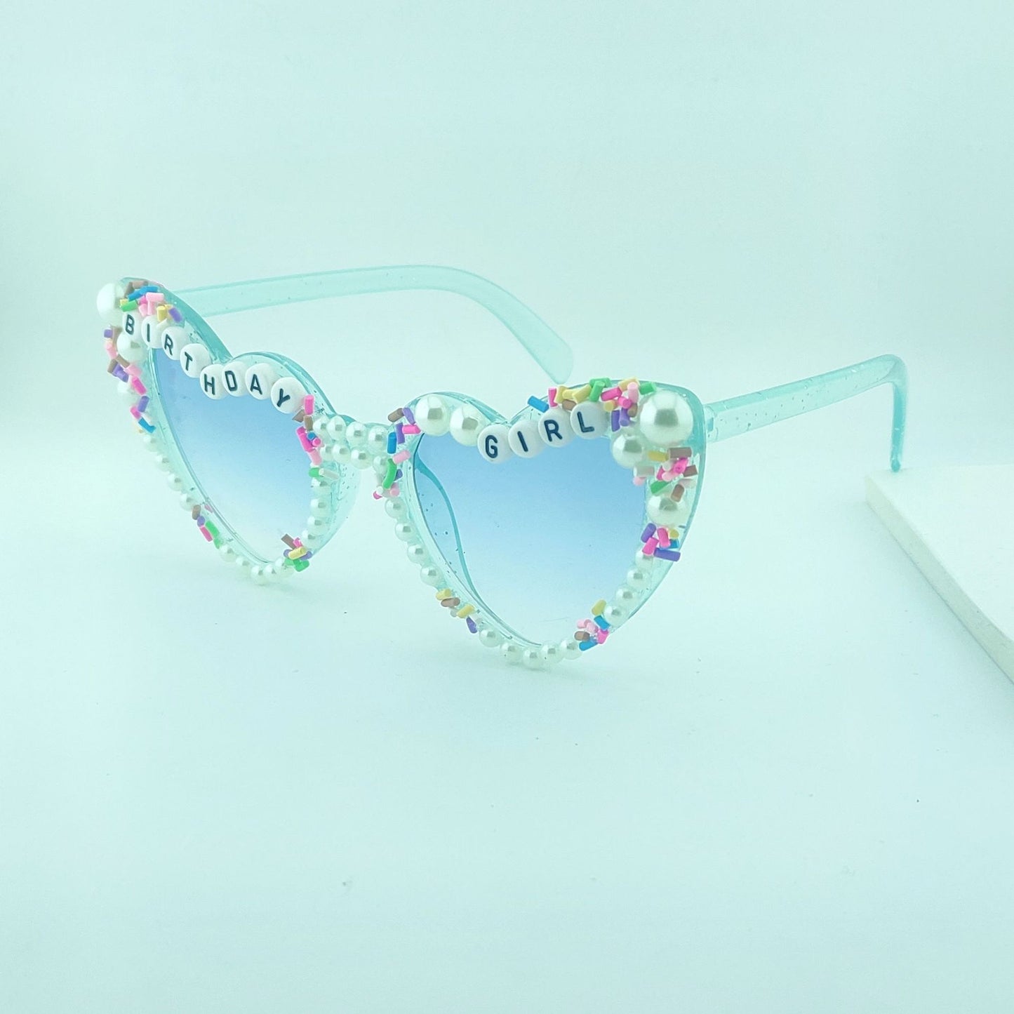 Damen Herzförmige Sonnenbrille mit außergewöhnlichem Dekor Brehn