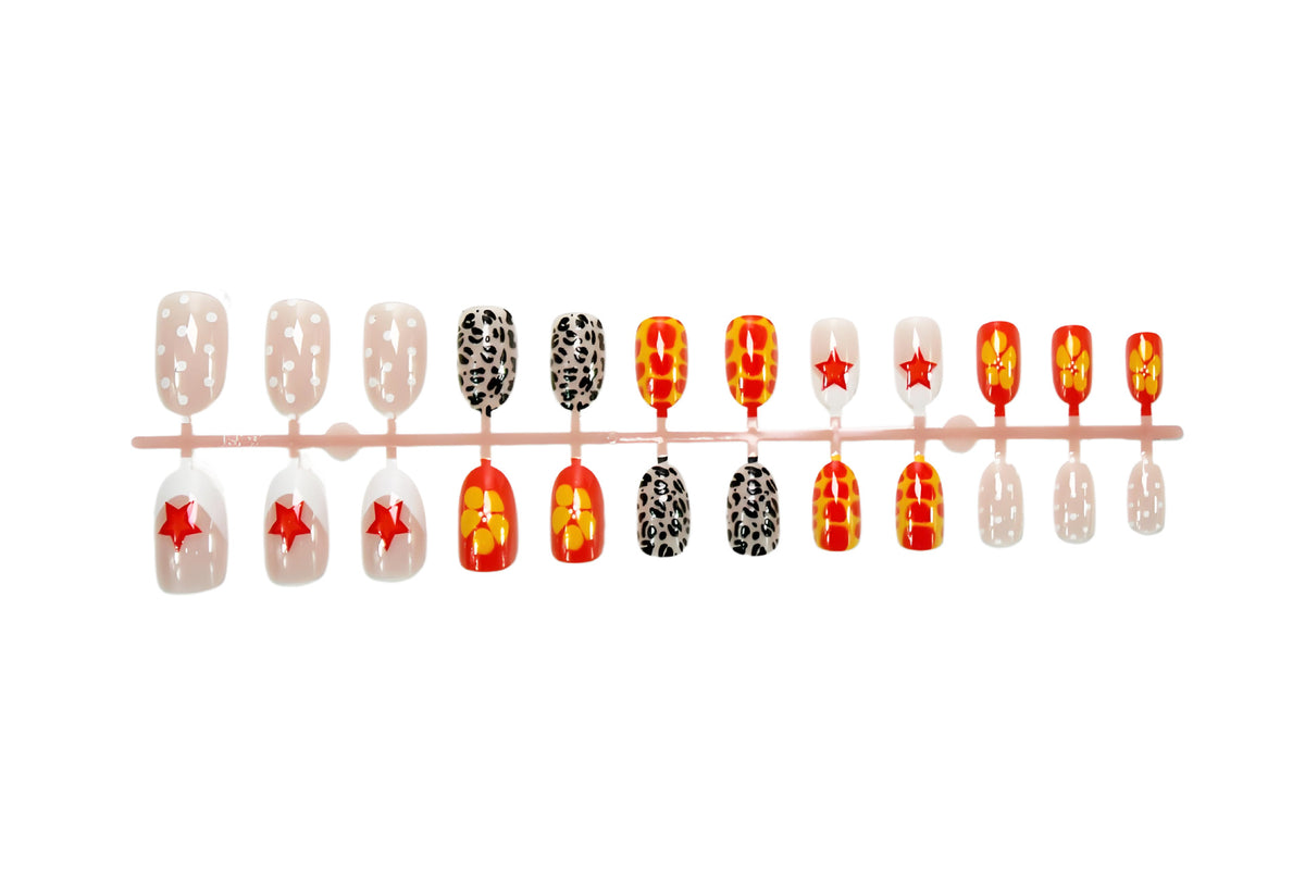 Kunstnagelset mit Trendigen Tier- und Farbmuster Brehn