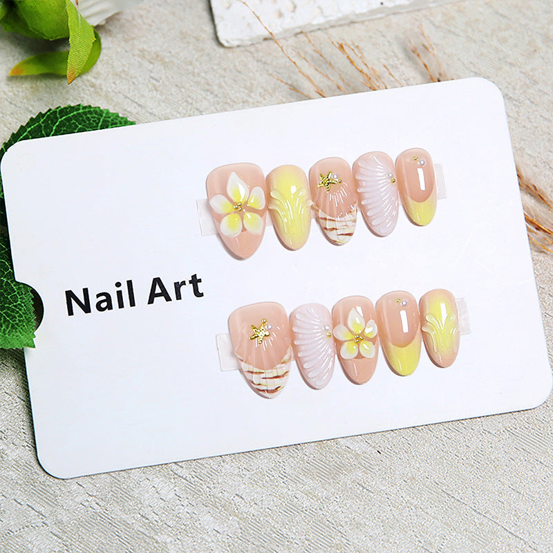 Kunstvolle Nagelkunst Brehn