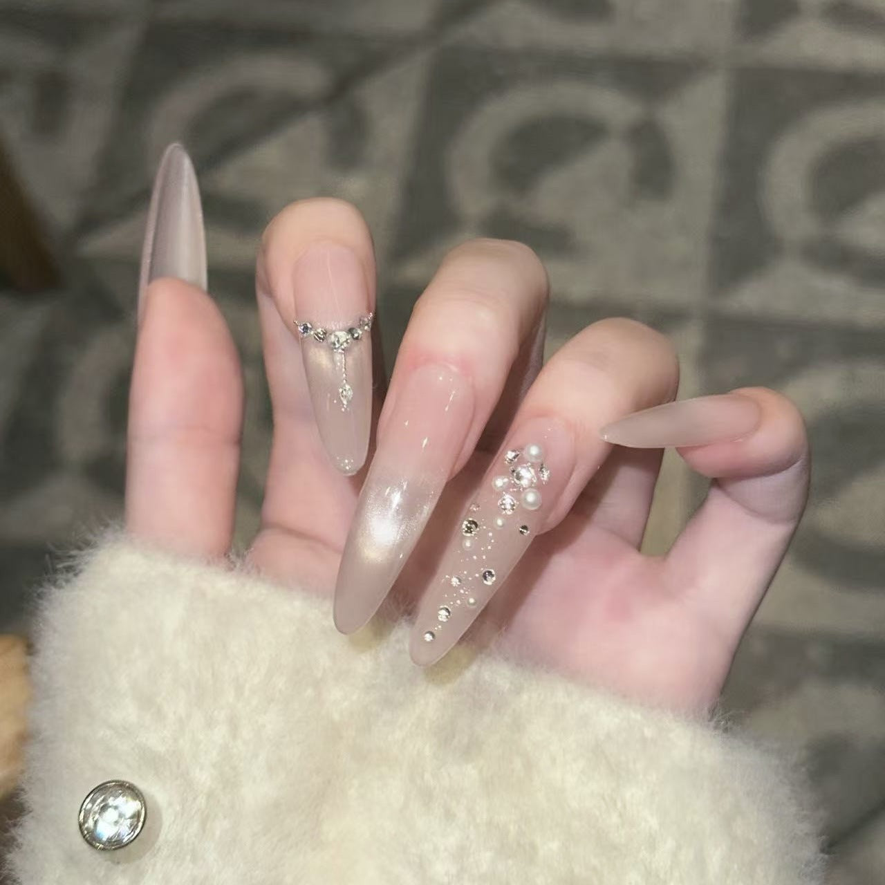 Dekoratives Press-On Nagelset Brehn
