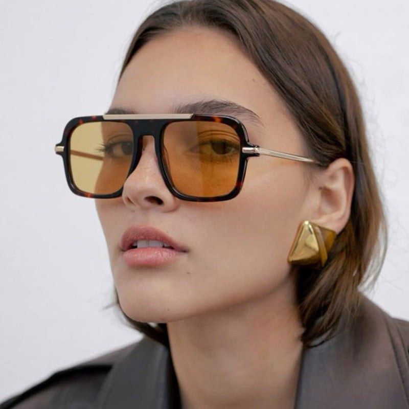 Damen quadratische Sonnenbrille mit luxuriösem Metallrahmen und robusten Gläsern Brehn