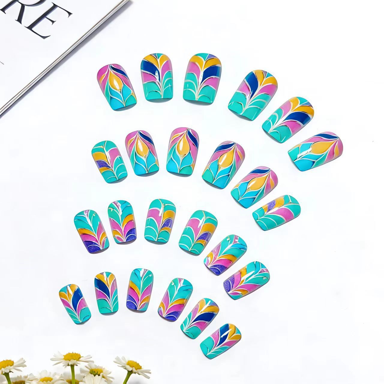Kreative Hochglanz-Nagelkunst Brehn